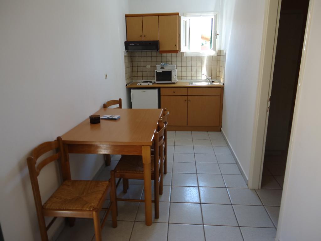 Matoula Aparthotel Acharavi  Cameră foto