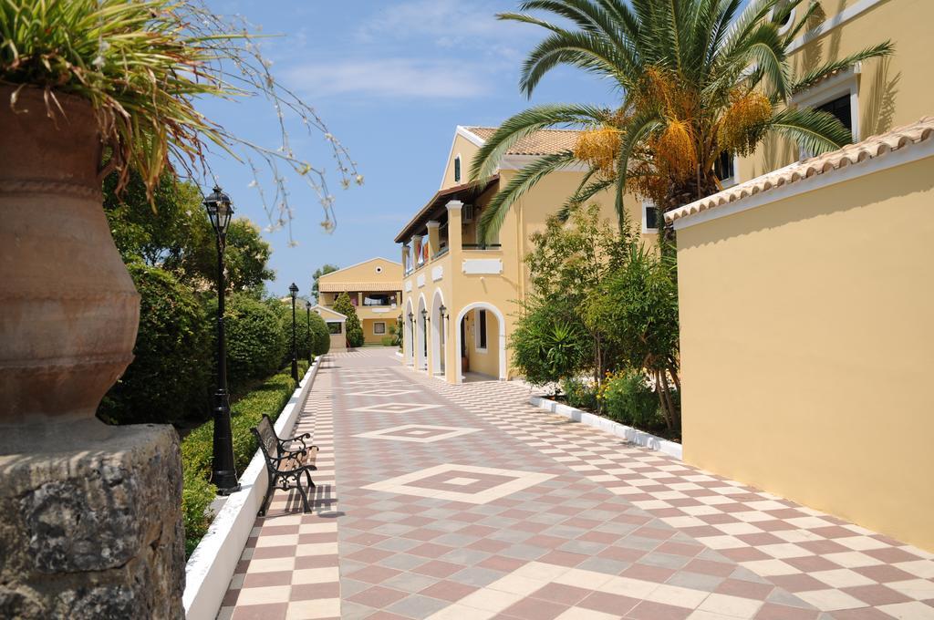 Matoula Aparthotel Acharavi  Exterior foto