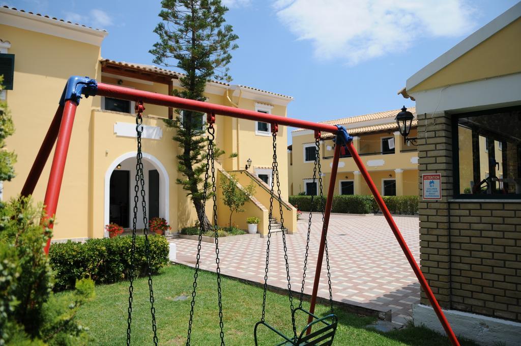 Matoula Aparthotel Acharavi  Exterior foto