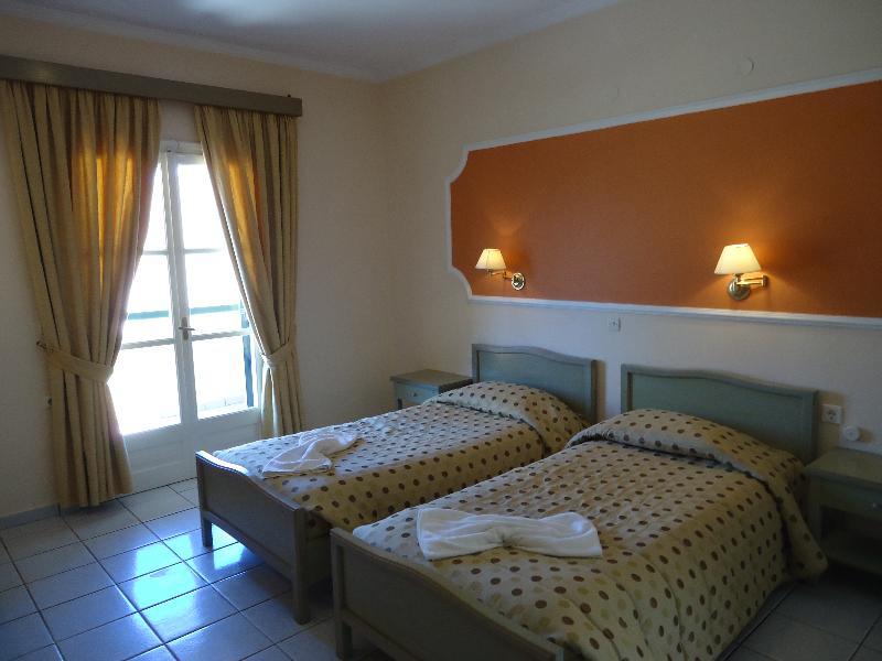 Matoula Aparthotel Acharavi  Exterior foto